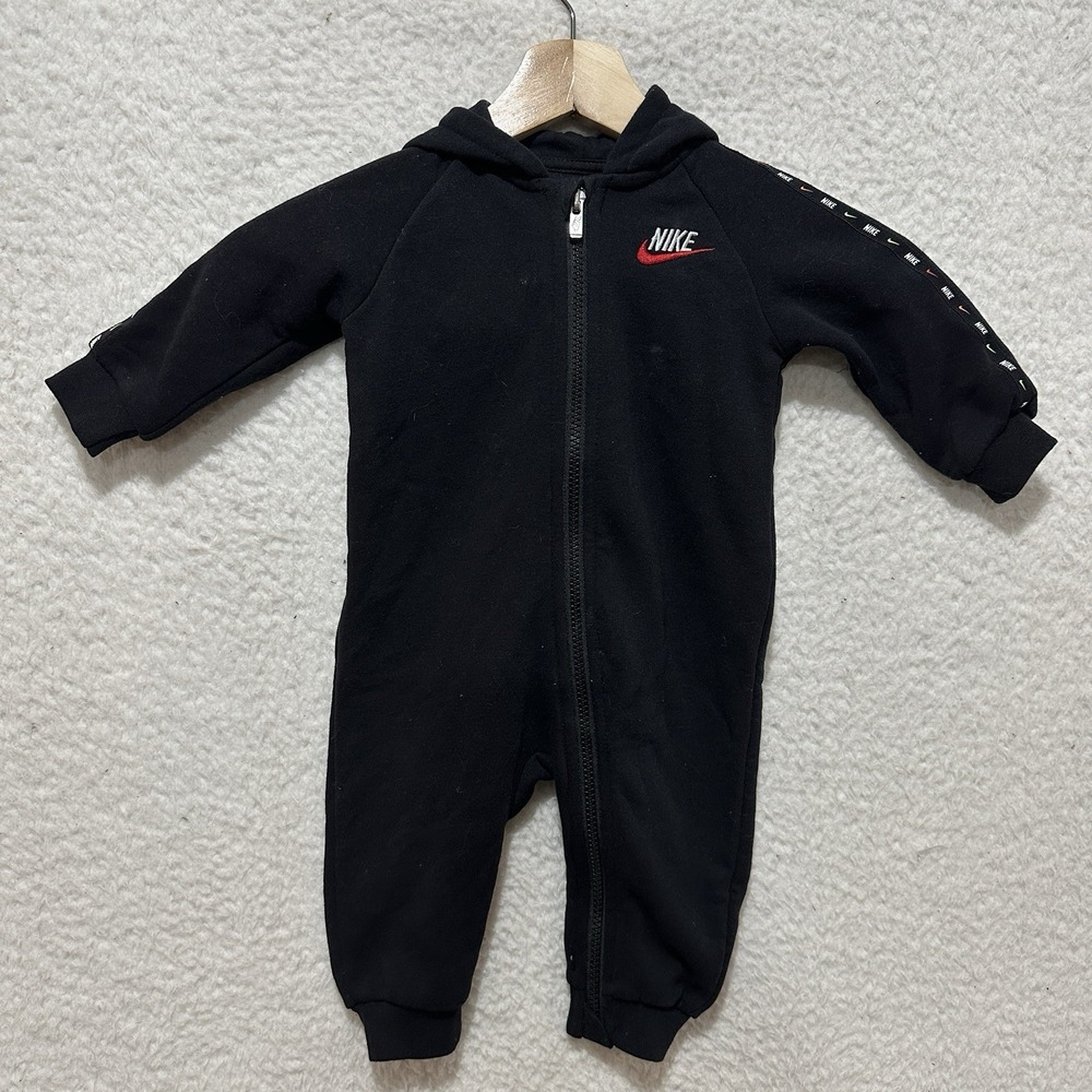 Nike Baby Unisex Hooded Romper Black Front Zip Size 9 Months‎